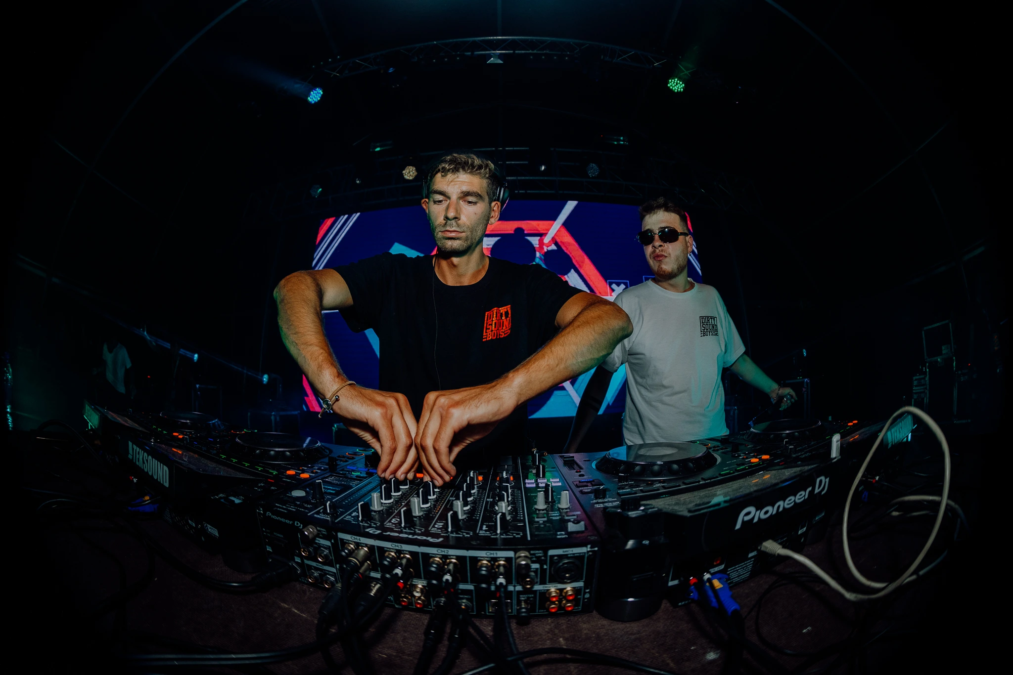 Foto de imprensa dos Dirty Sound Boys